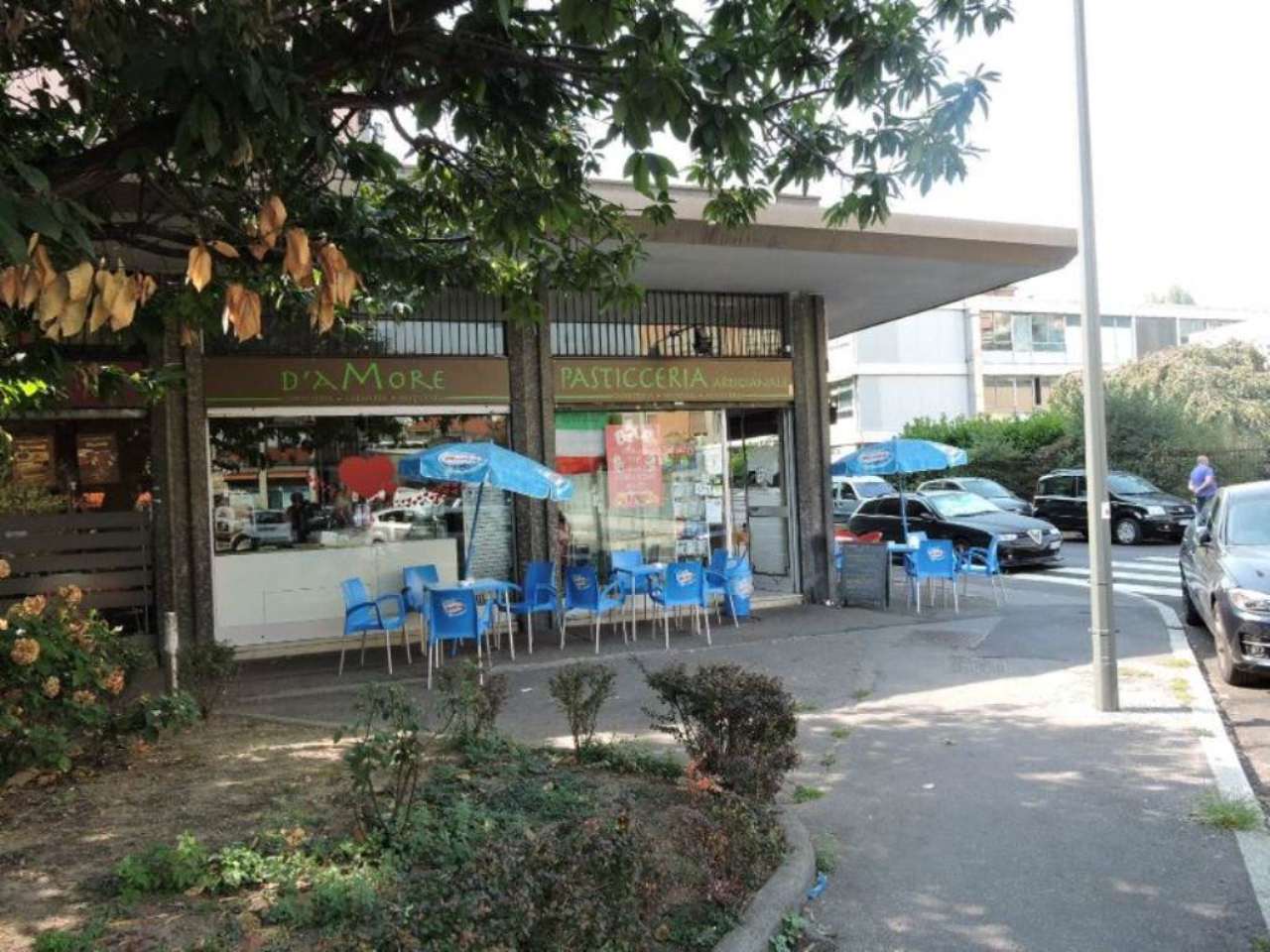 Negozio - Loc.Com. MILANO vendita  CERTOSA DEI CIGNOLI Studiomigliavacca