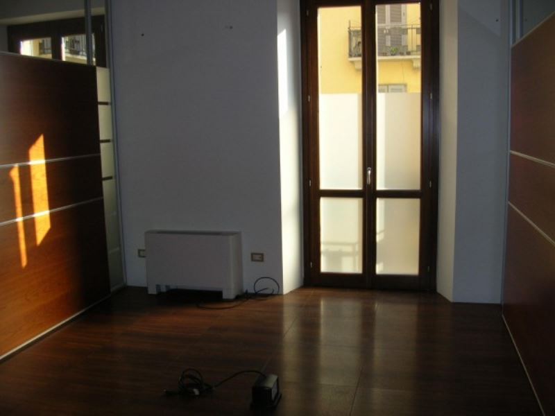 Ufficio - Loc.Com. MILANO affitto  BUENOS AIRES  Eurogrim S.a.s. di Grimaldi Luigi e C.