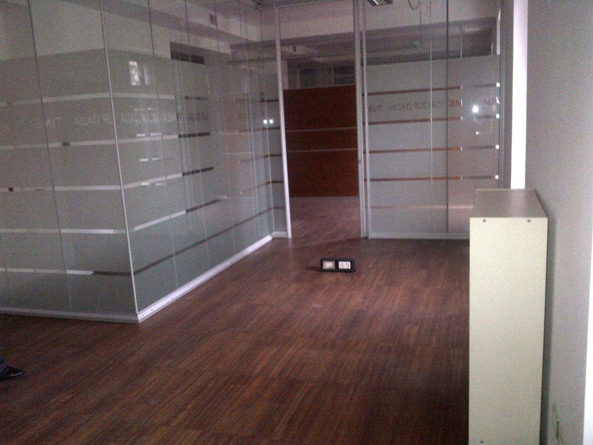 Ufficio - Loc.Com. MILANO affitto  BUENOS AIRES Eustachi Eurogrim S.a.s. di Grimaldi Luigi e C.