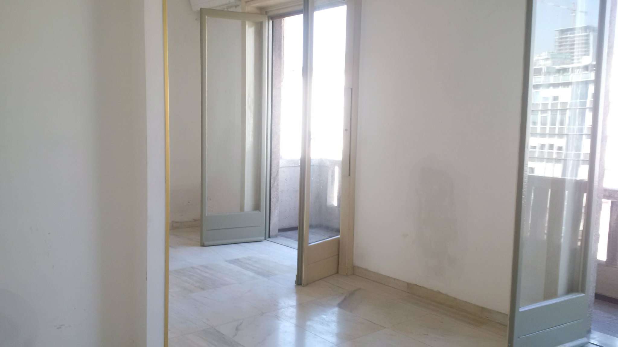 Ufficio - Loc.Com. MILANO affitto  CENTRALE Vittor Pisani Eurogrim S.a.s. di Grimaldi Luigi e C.