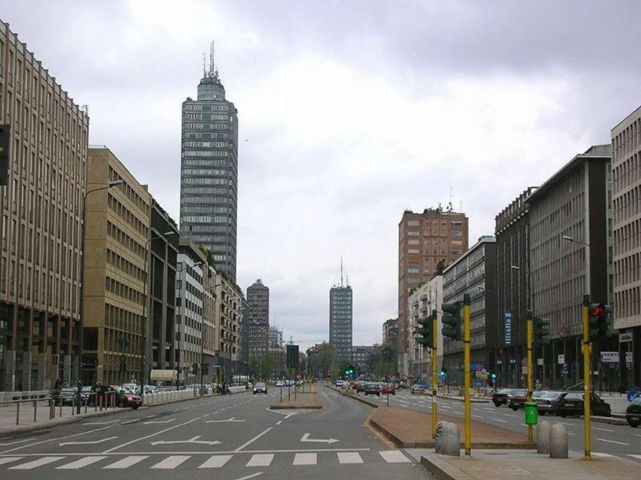  milano affitto quart: centrale eurogrim-s.a.s.-di-grimaldi-luigi-e-c.