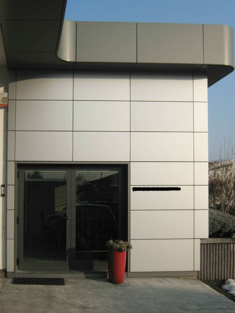 Capannoni (Tutti) MILANO affitto  CHIESA ROSSA Adige Eurogrim S.a.s. di Grimaldi Luigi e C.