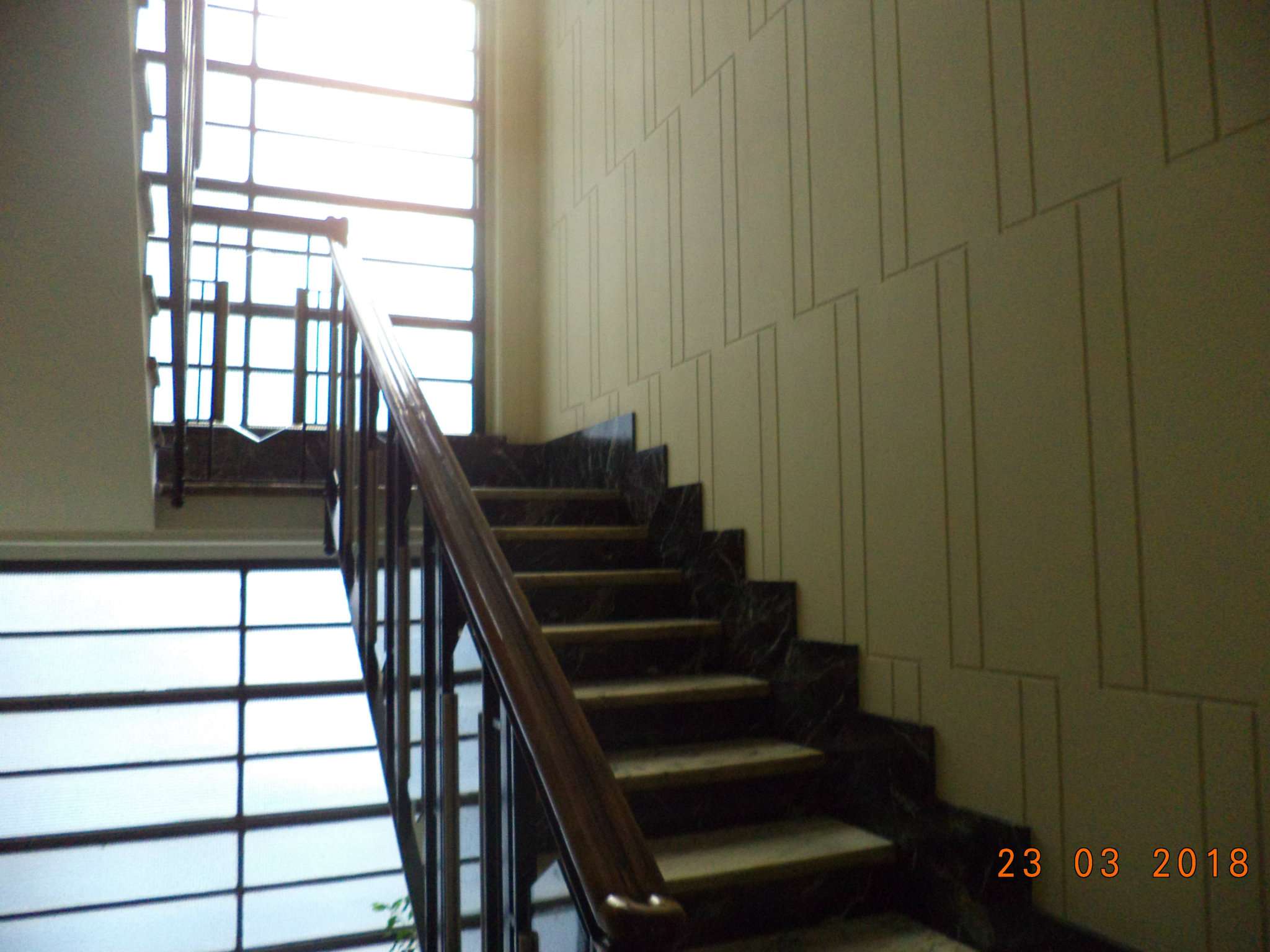 Ufficio - Loc.Com. MILANO affitto  REPUBBLICA  Eurogrim S.a.s. di Grimaldi Luigi e C.