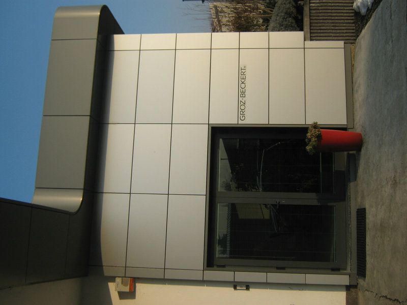 Capannoni (Tutti) MILANO affitto  CHIESA ROSSA Adige Eurogrim S.a.s. di Grimaldi Luigi e C.