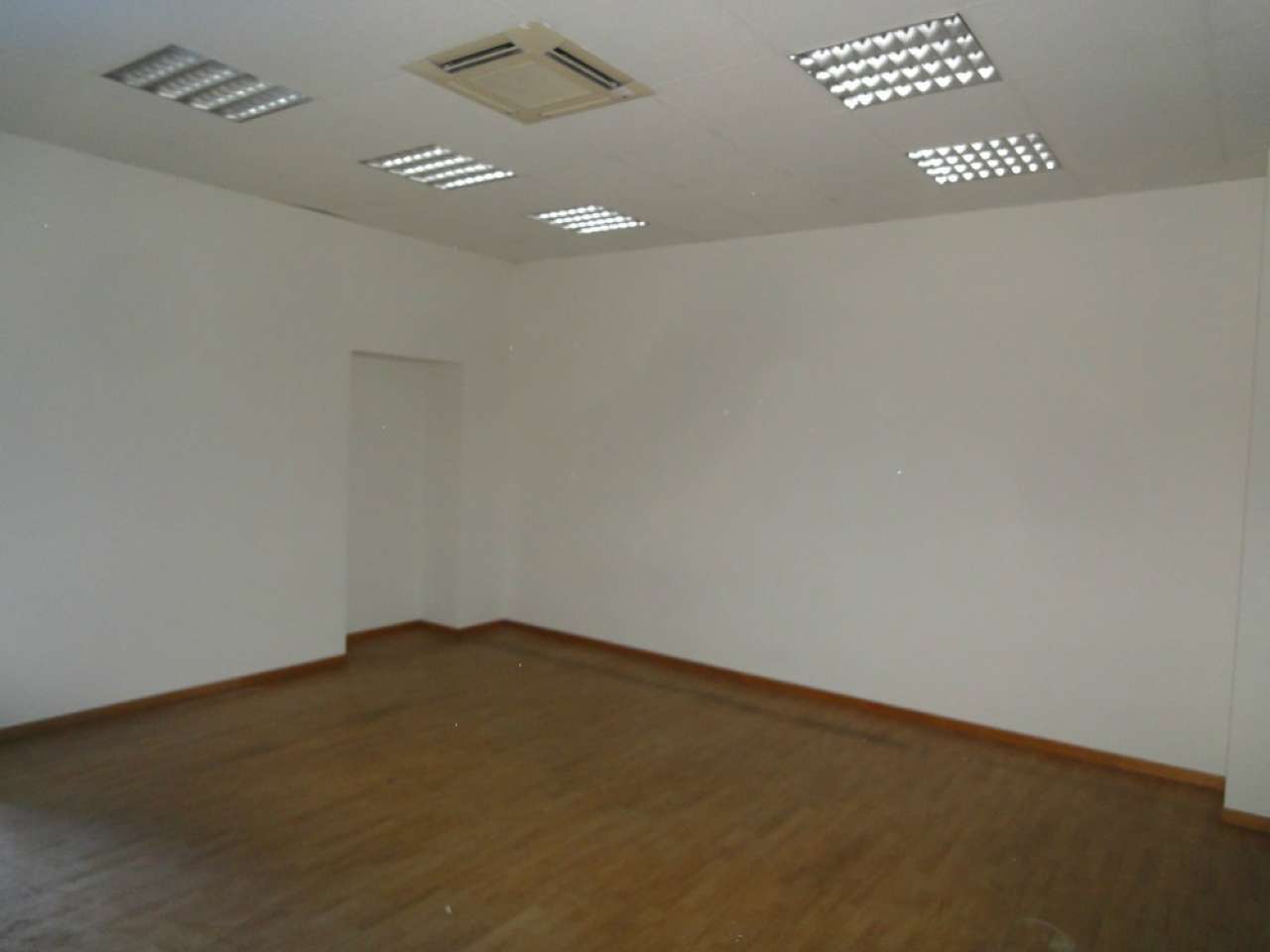 Negozio - Loc.Com. MILANO affitto  BUENOS AIRES Susa Promedia Case Operazioni Immobiliari