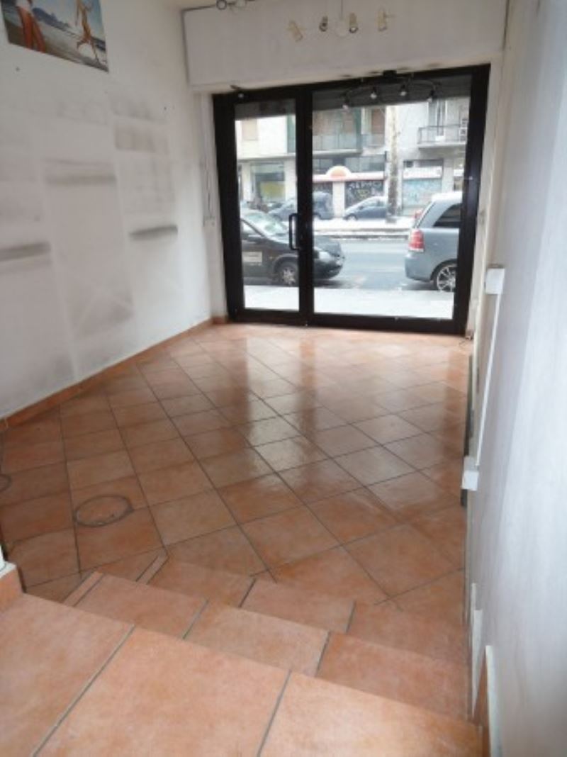 Negozio - Loc.Com. MILANO affitto  BARONA lorenteggio Promedia Case Operazioni Immobiliari