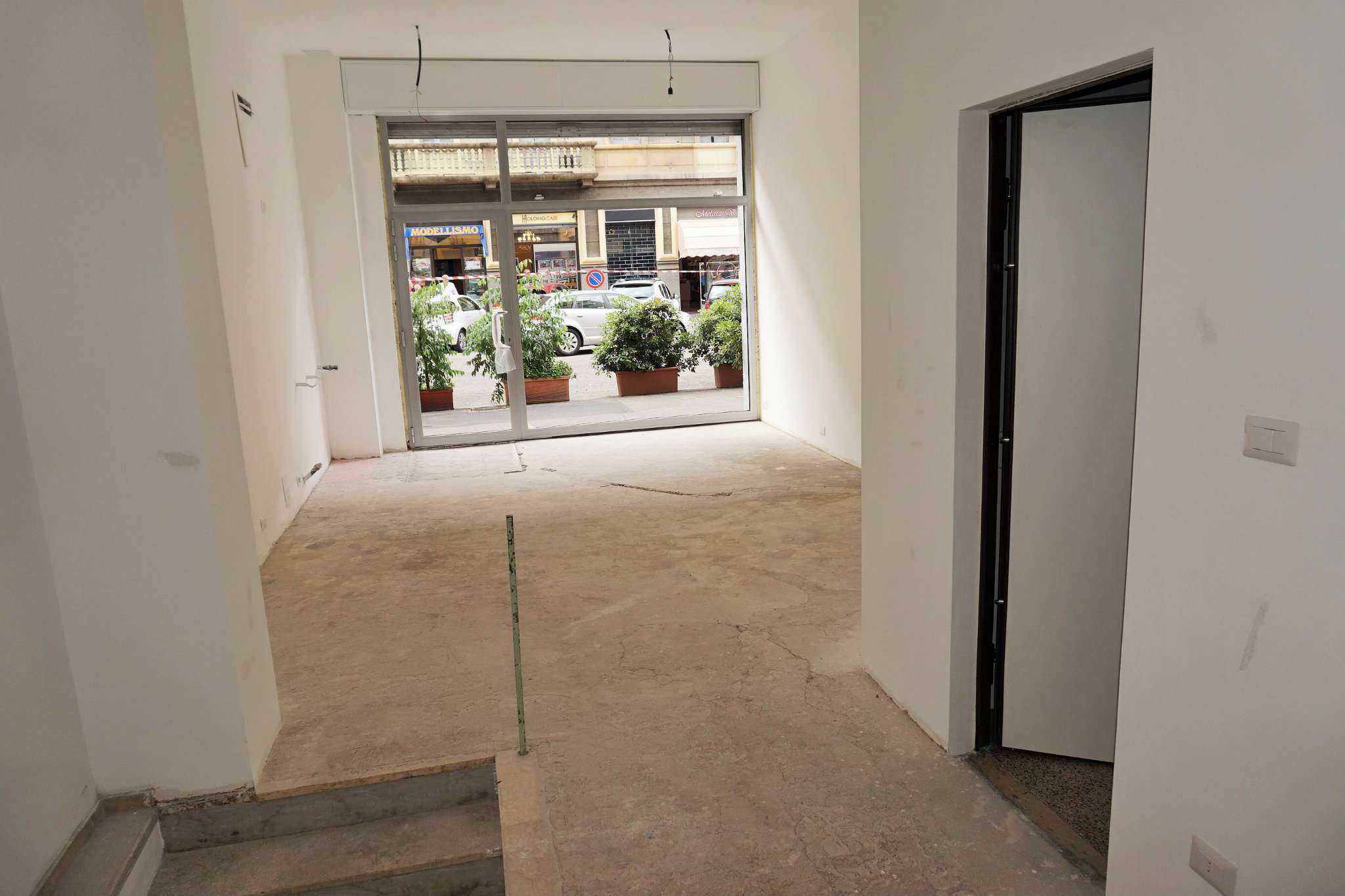 Negozio - Loc.Com. MILANO affitto   Noe Mondani Immobiliare di Mondani Marco Giulio