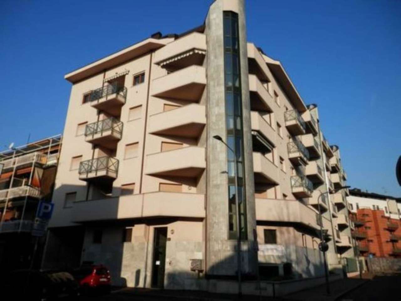  milano vendita quart: precotto kapital servizi immobiliari