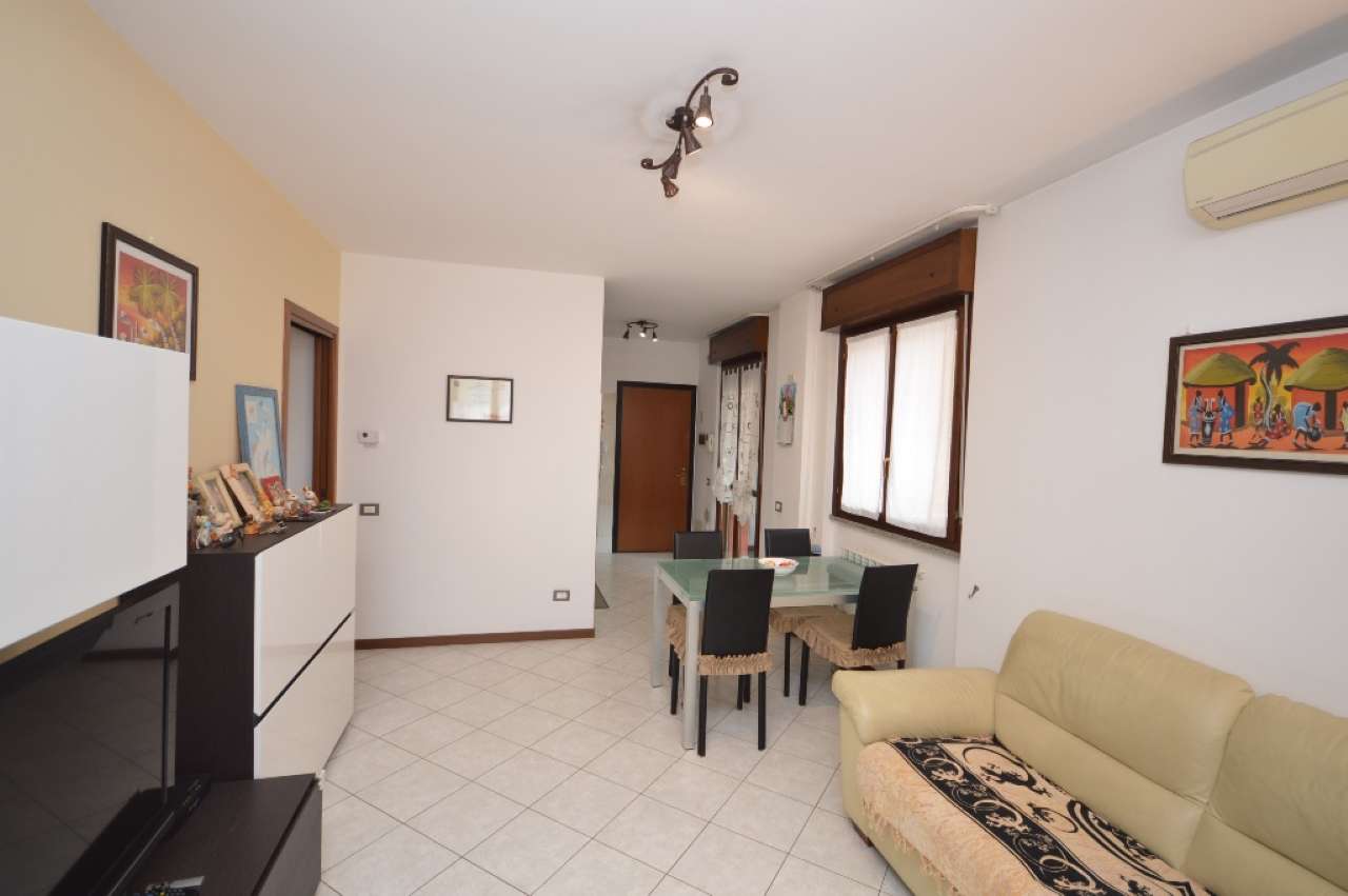  milano vendita quart: baggio re/max trinity