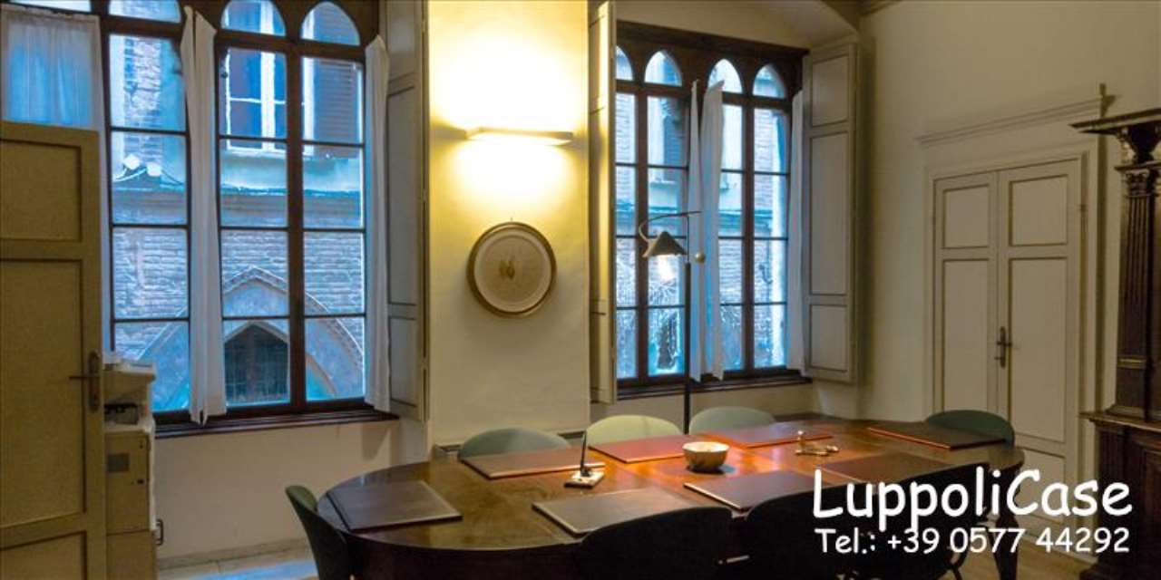  siena affitto quart:  luppoli-case