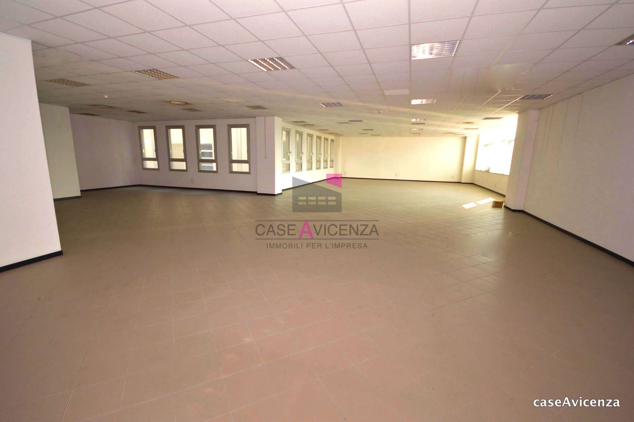  vicenza affitto quart:  futuram-immobili-per-l'impresa