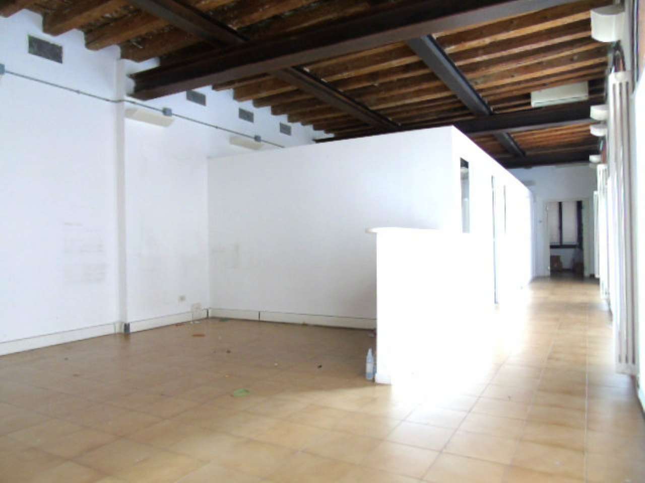 Ufficio - Loc.Com. VICENZA affitto   piazza castello Futuram - Immobili per L'Impresa