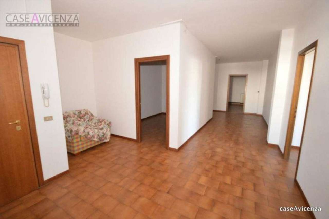  vicenza affitto quart:  futuram-immobili-per-l'impresa