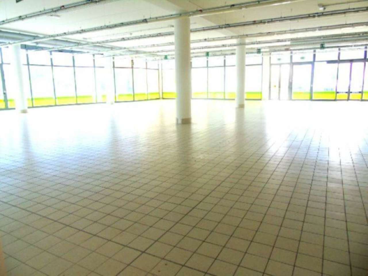 Negozio - Loc.Com. VICENZA affitto   via saviabona Futuram - Immobili per L'Impresa