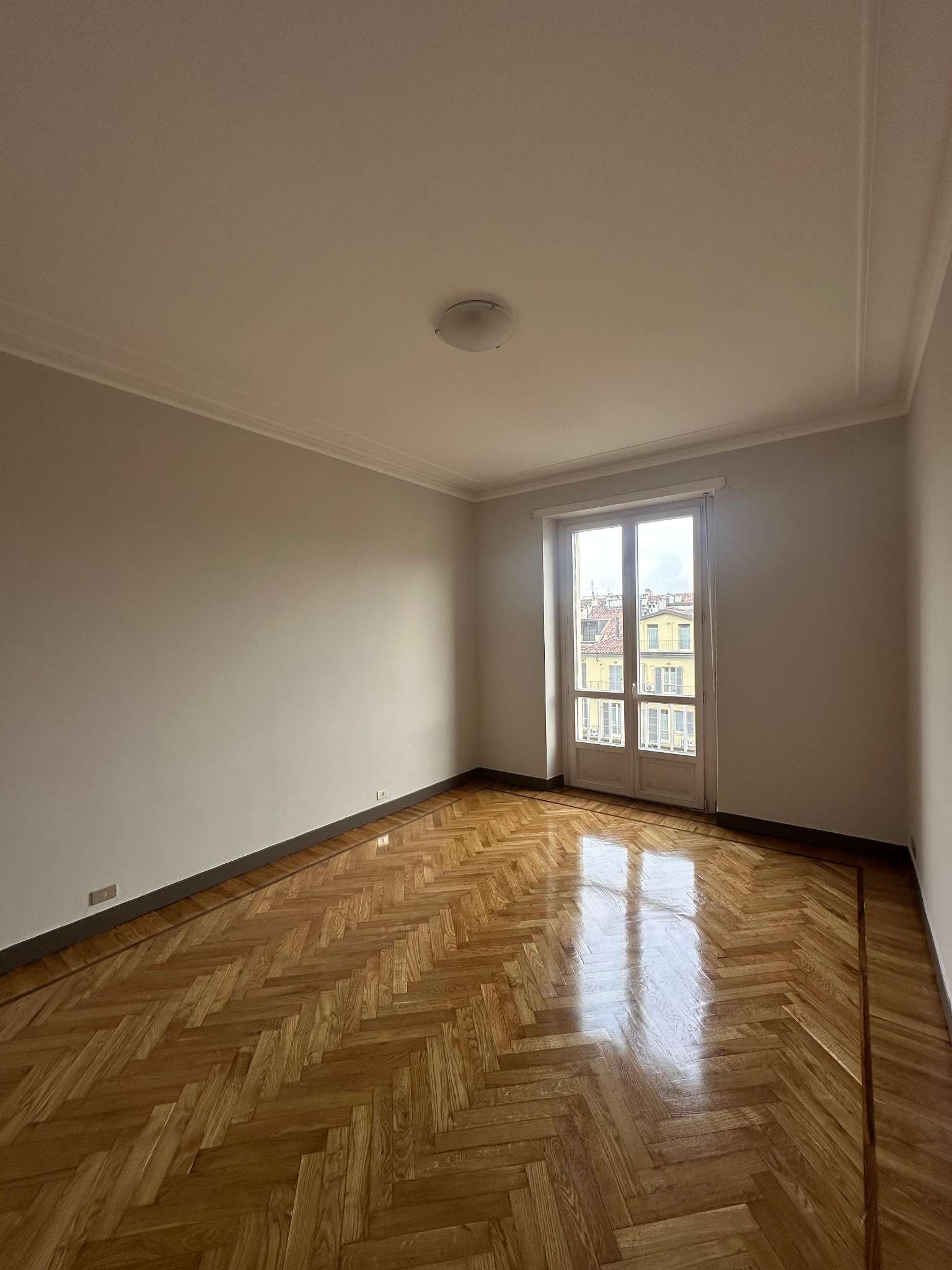 Torino Affitto APPARTAMENTO Immagine 3