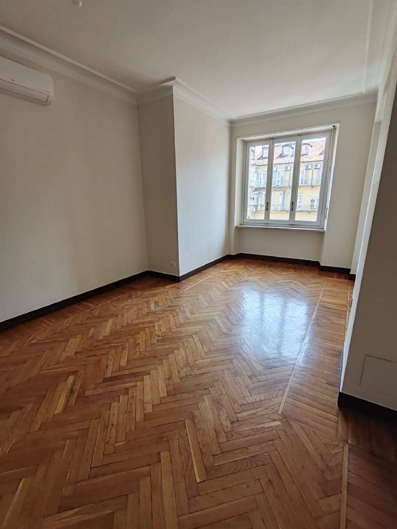 Torino Affitto APPARTAMENTO Immagine 0