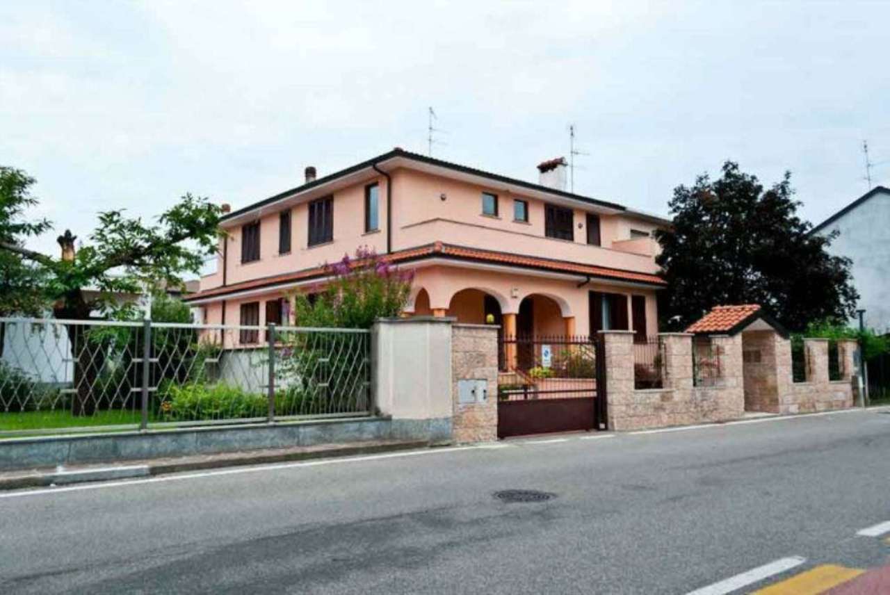 Villa Bifamiliare SEDRIANO vendita    LAimmobiliaRE s.r.l.