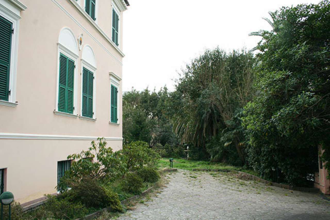 Villa Unifamiliare - Indipendente GENOVA vendita  CENTRO Delle Palme Callegari Immobiliare