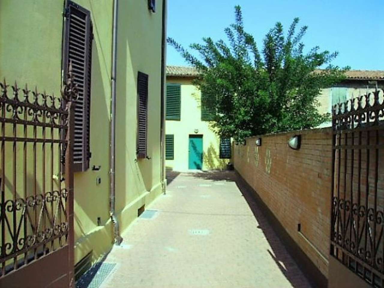 Villa Unifamiliare - Indipendente BOLOGNA vendita  COSTA SARAGOZZA andrea costa Affiliato Gabetti - 4 Immobiliare s.r.l.