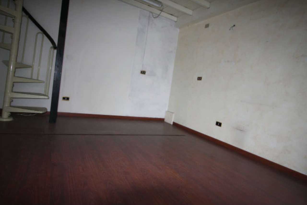 Negozio - Loc.Com. BOLOGNA vendita  MURRI gigli STUDIO LANZARINI - AFFILIATO GABETTI