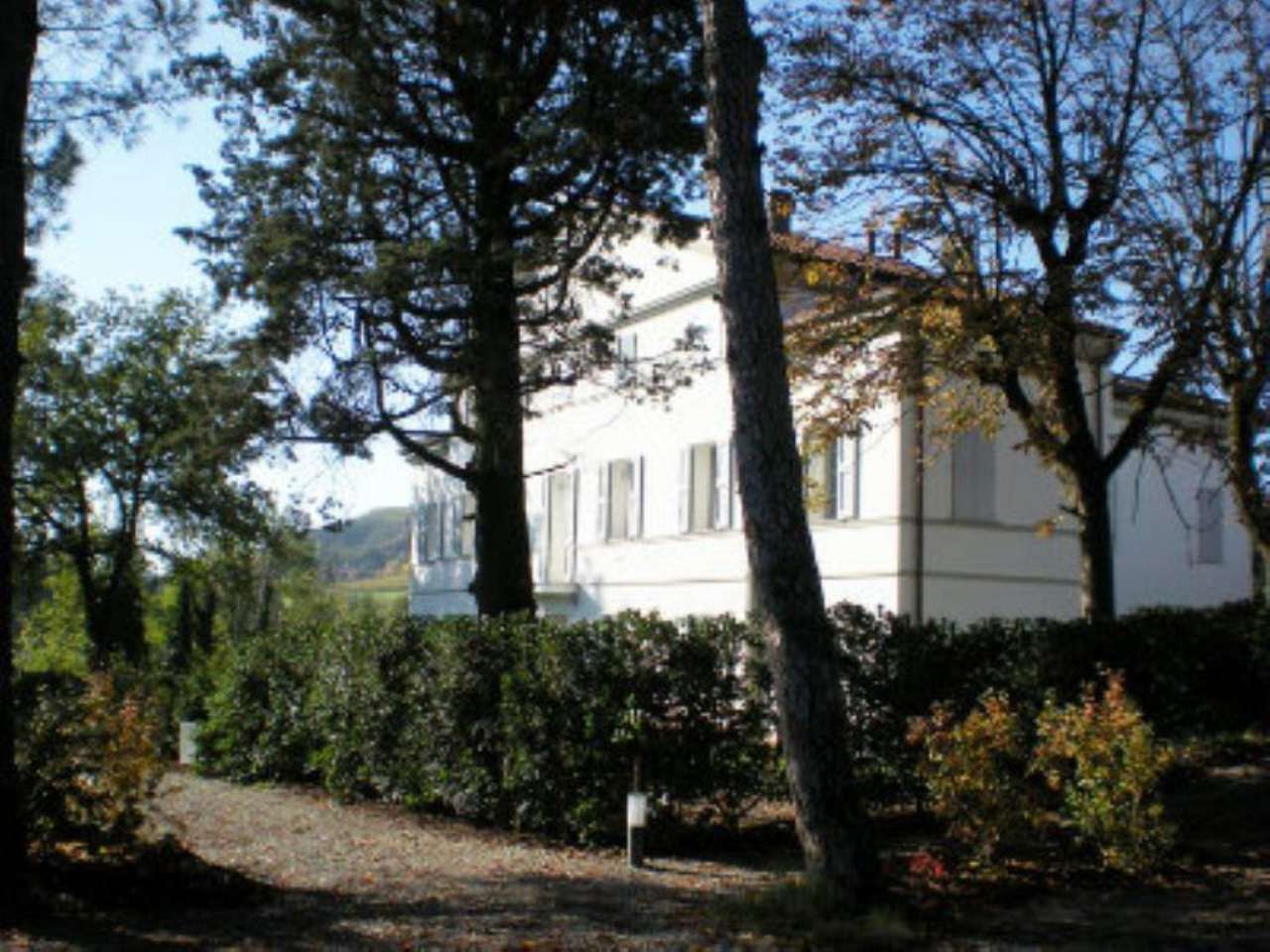 Villa SASSO MARCONI vendita   Moglio NILO SRL