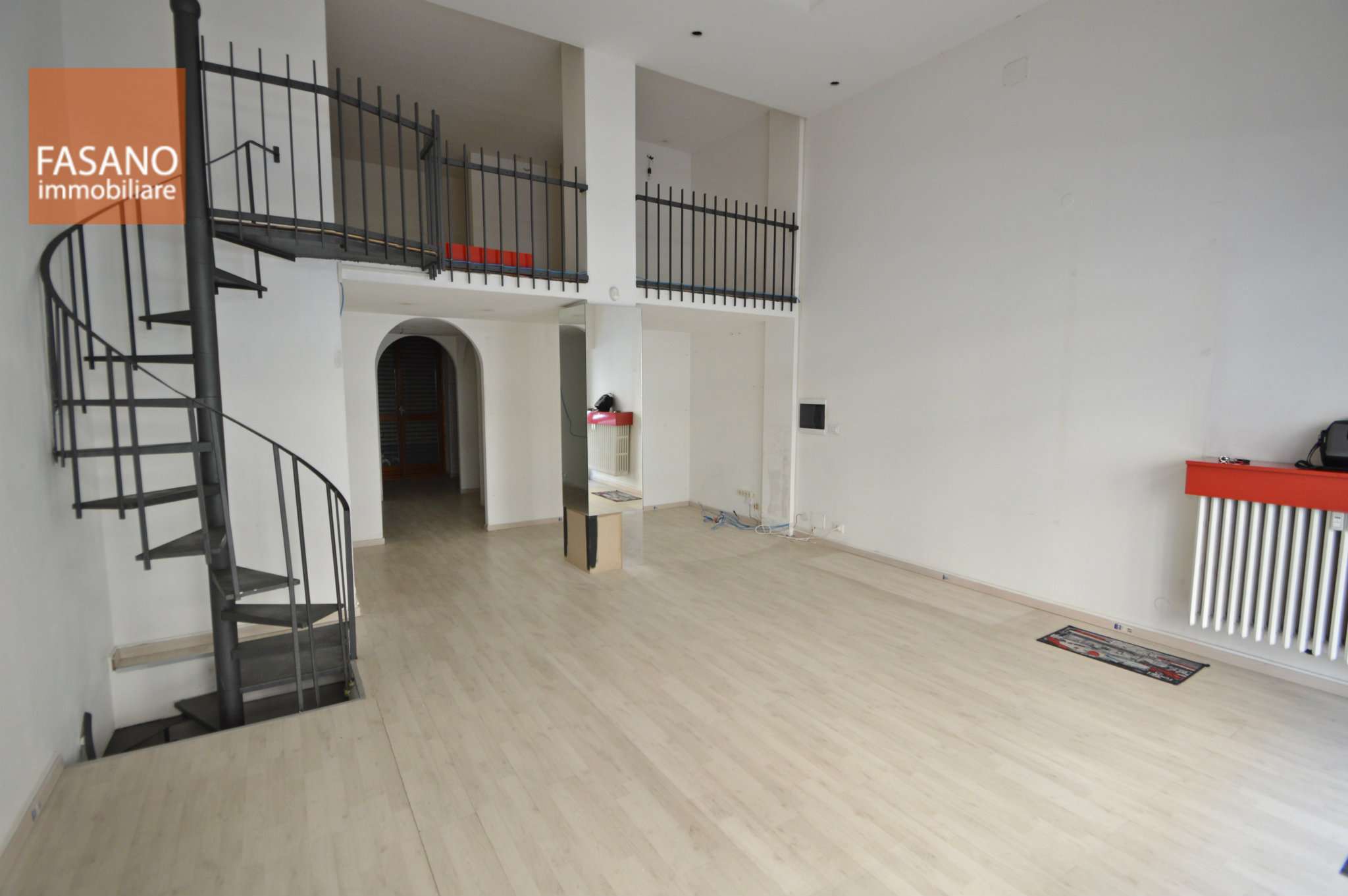 Negozio - Loc.Com. TORINO affitto  CROCETTA San Secondo Fasano immobiliare S.R.L.