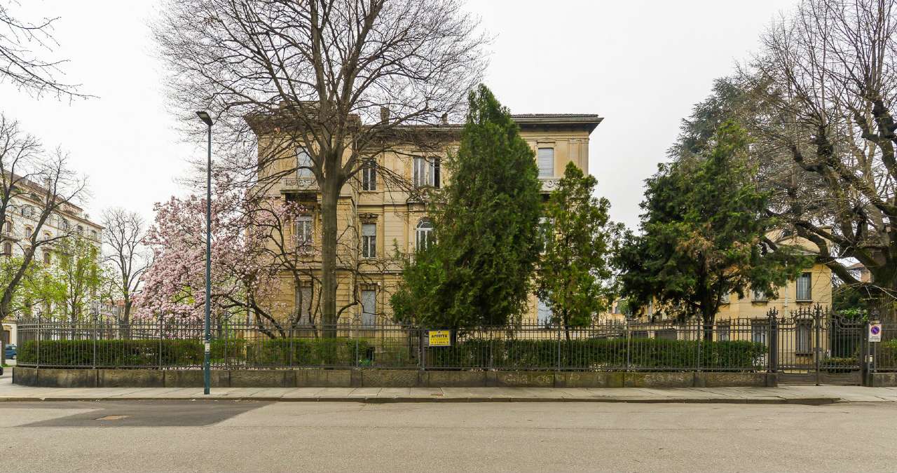 Ufficio - Loc.Com. TORINO affitto  Pedonale Crocetta Duca D'Aosta Mosso Studio Tecnico Immobiliare