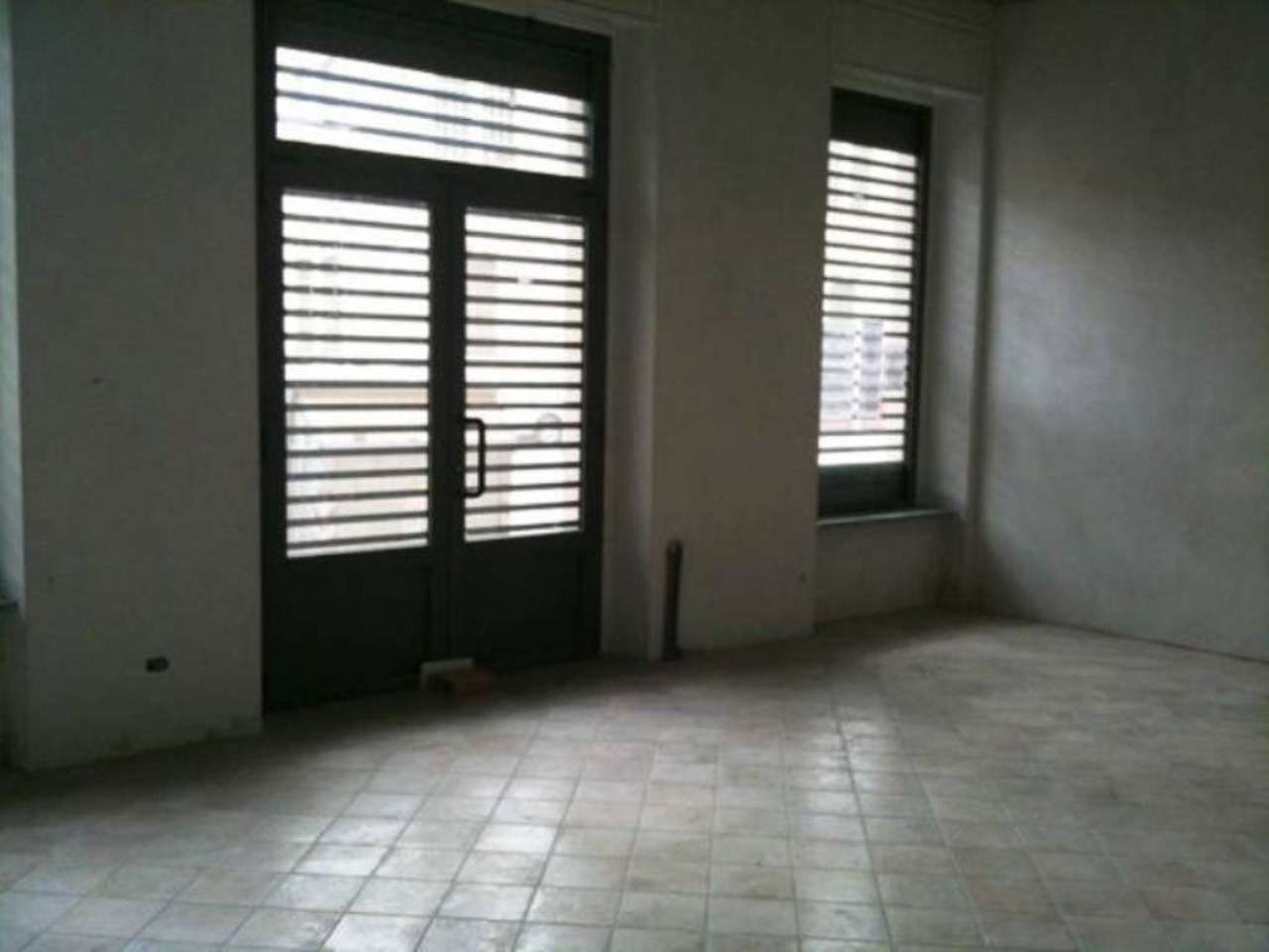 Negozio - Loc.Com. TORINO vendita  AURORA bologna Mosso Studio Tecnico Immobiliare