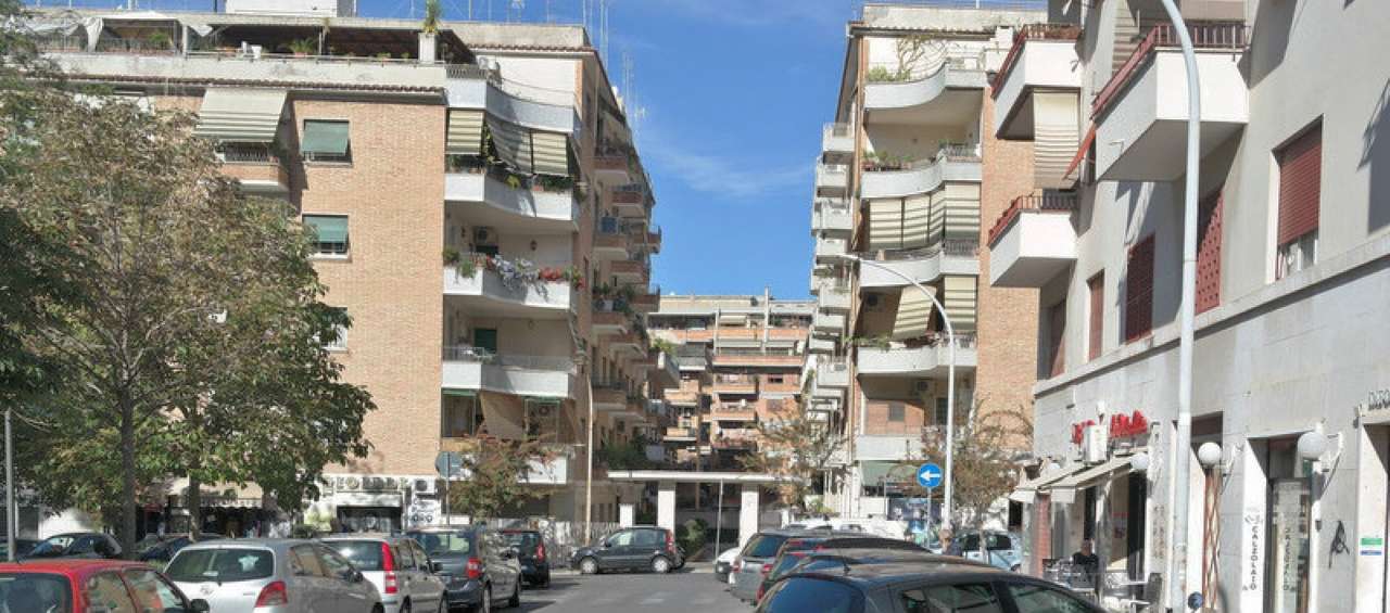 Negozio - Loc.Com. ROMA vendita  TUSCOLANO (VI MUN.) Michele Unia Grasso Group Srl