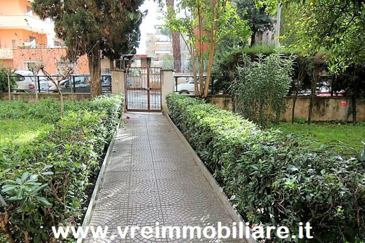 Appartamento ROMA vendita  ARDEATINO  dei lincei VREIMMOBILIARE - AGUS GROUP