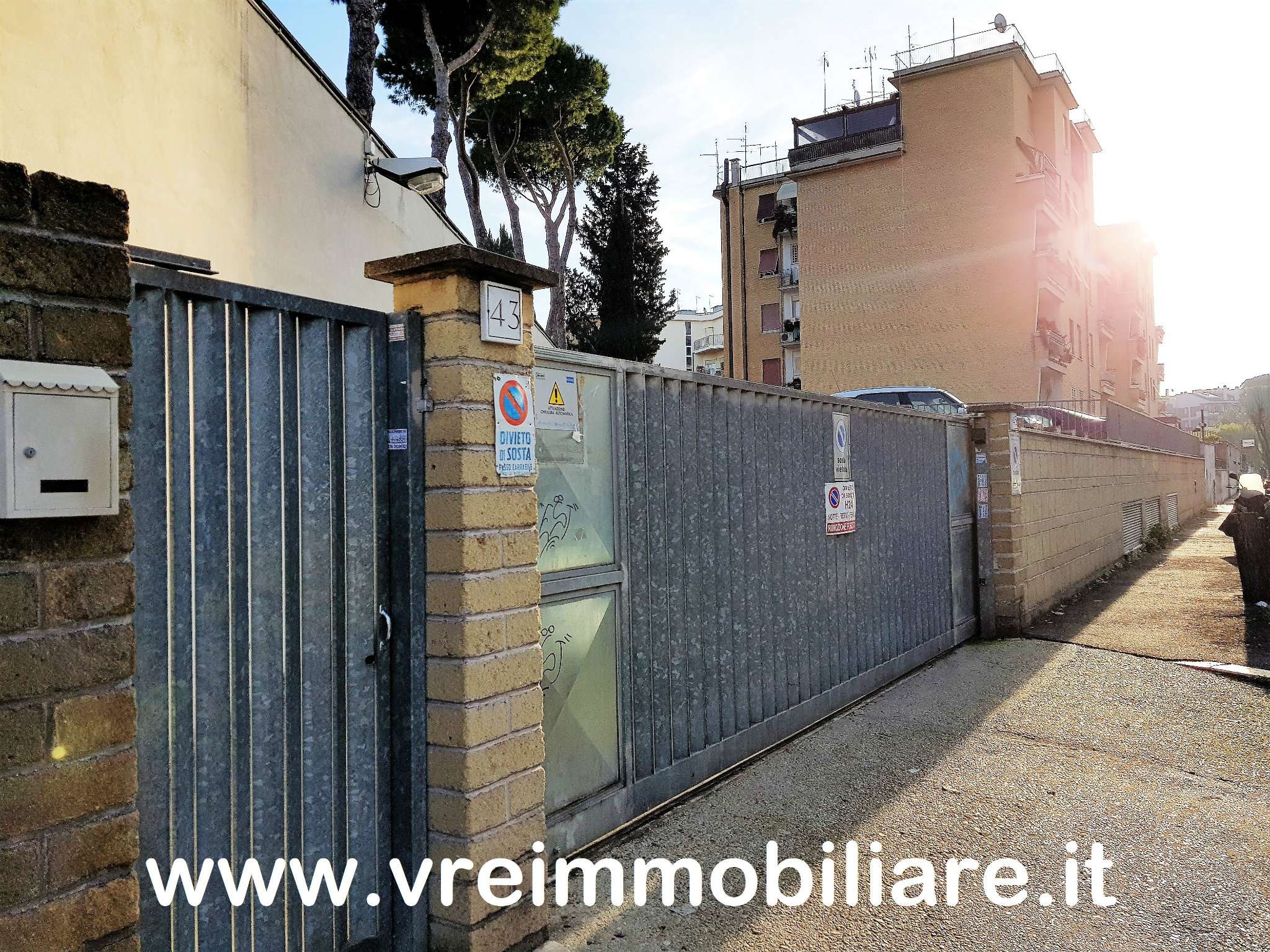 Box auto - Posto auto ROMA vendita  GIANICOLENSE (XV MUN.)  VREIMMOBILIARE - AGUS GROUP
