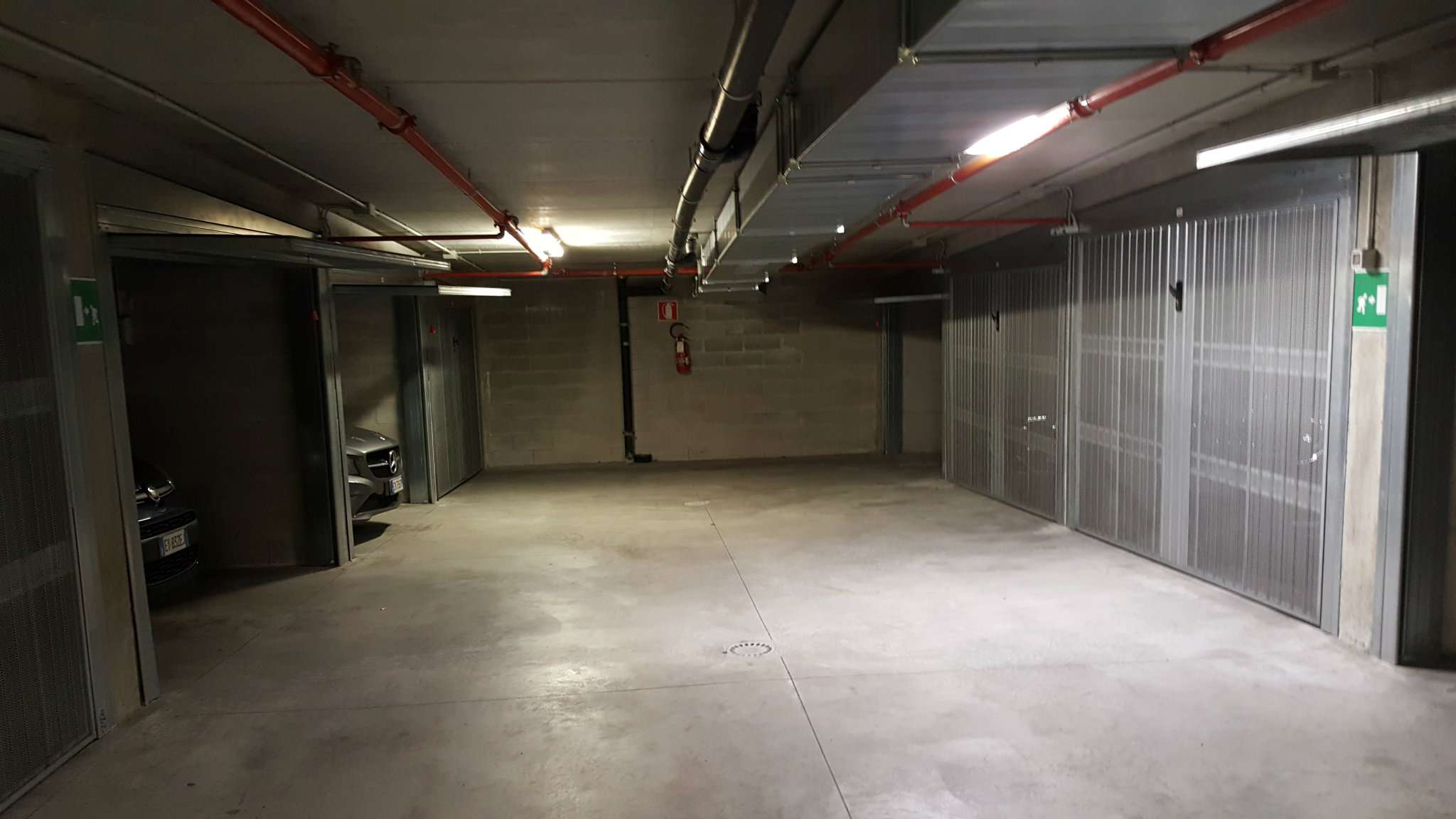 Box auto - Posto auto GENOVA vendita    Home Gallery