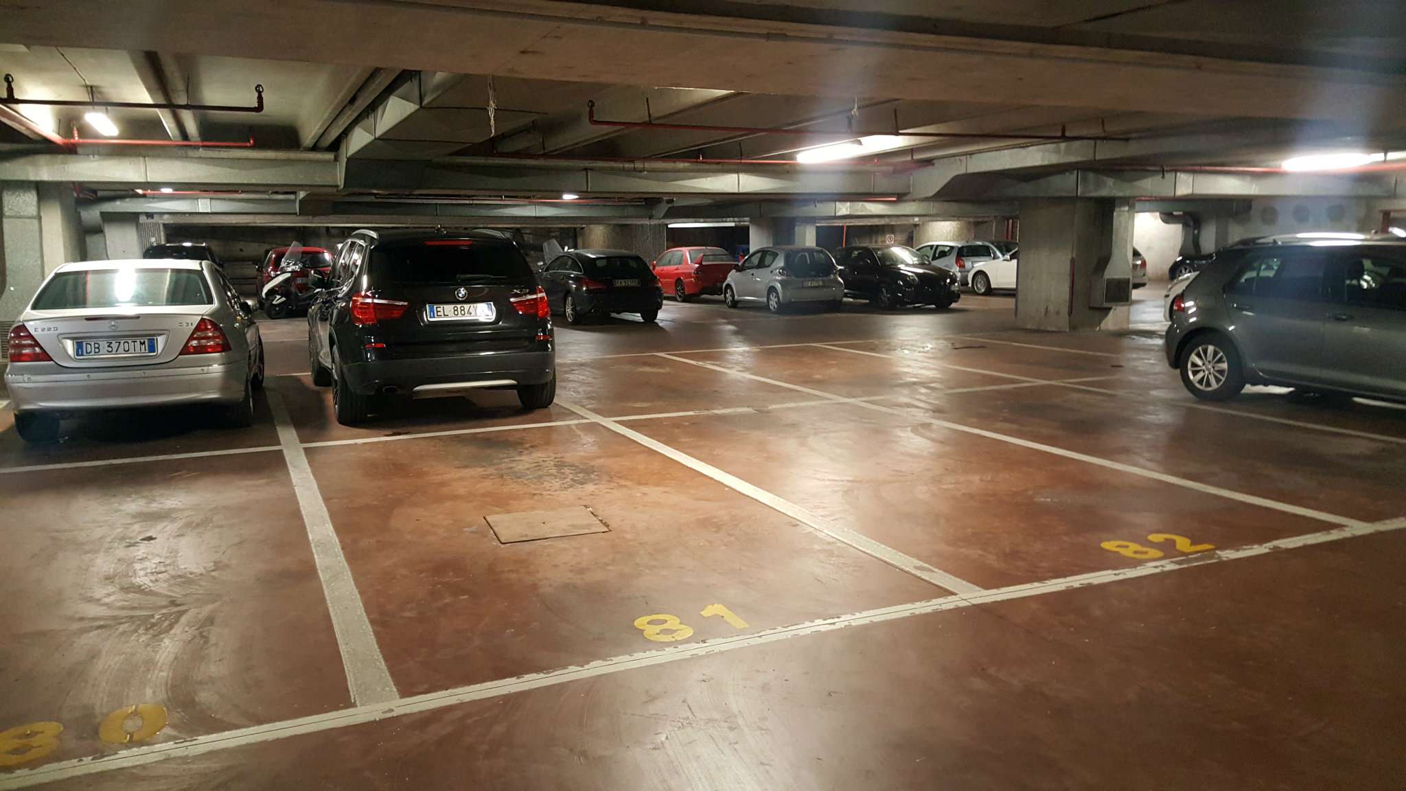 Box auto - Posto auto GENOVA vendita    Home Gallery