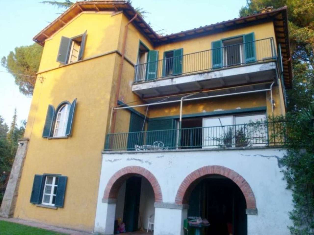 Villa Trifamiliare FRASCATI vendita   Via della Cipriana Cioli&Rismondo Roma Centro Storico R.E.