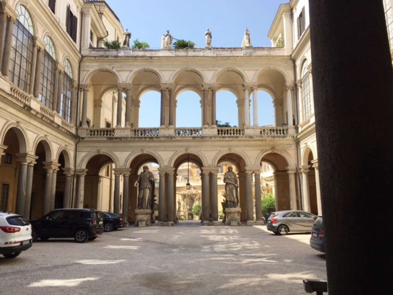 Appartamento ROMA affitto  Centro storico Fontanella Borghese Cioli&Rismondo Roma Centro Storico R.E.