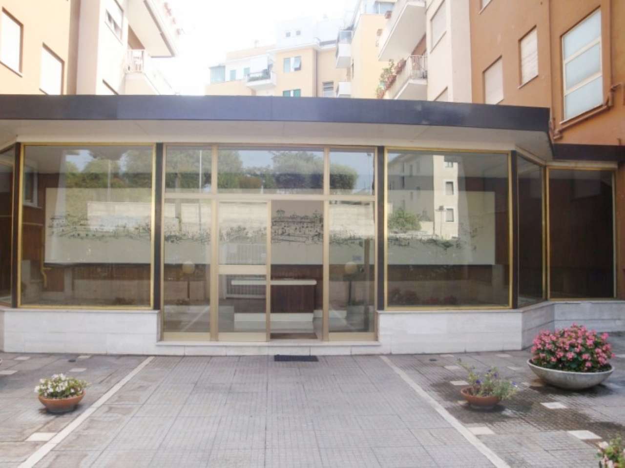 Ufficio - Loc.Com. ROMA affitto  LAURENTINA Via Laurentina Cioli&Rismondo Roma Centro Storico R.E.