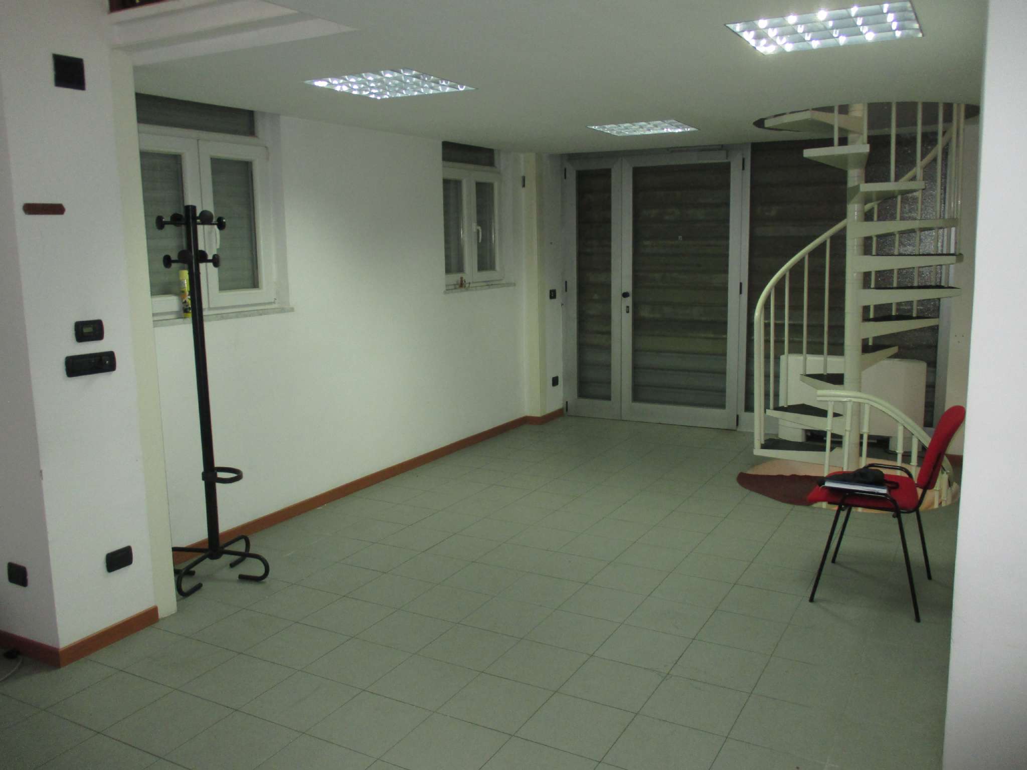 Negozio - Loc.Com. MILANO vendita  BICOCCA Via Luigi Caroli Immobiliare Punto Verde S.n.c.