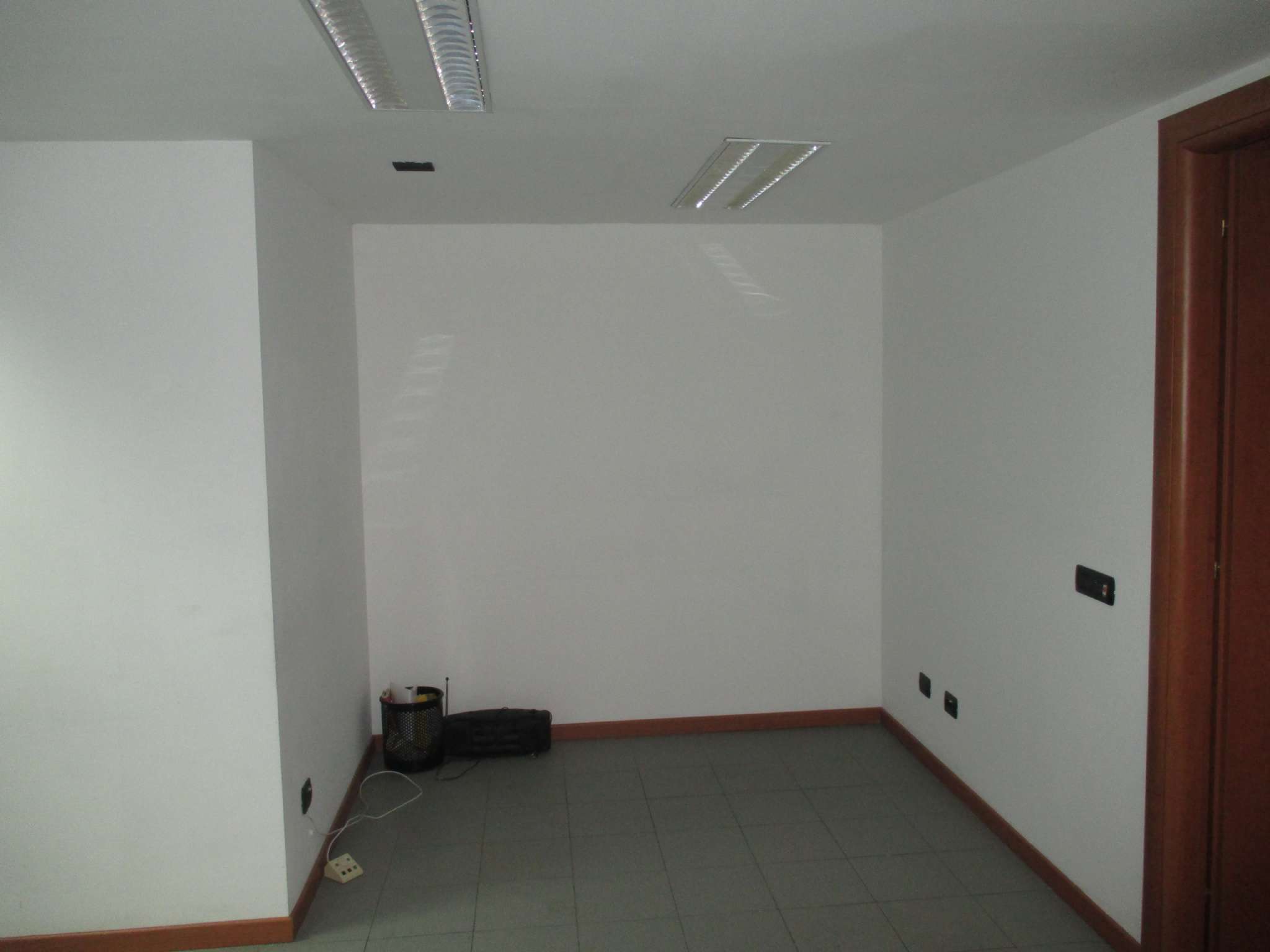 Negozio - Loc.Com. MILANO vendita  BICOCCA Via Luigi Caroli Immobiliare Punto Verde S.n.c.