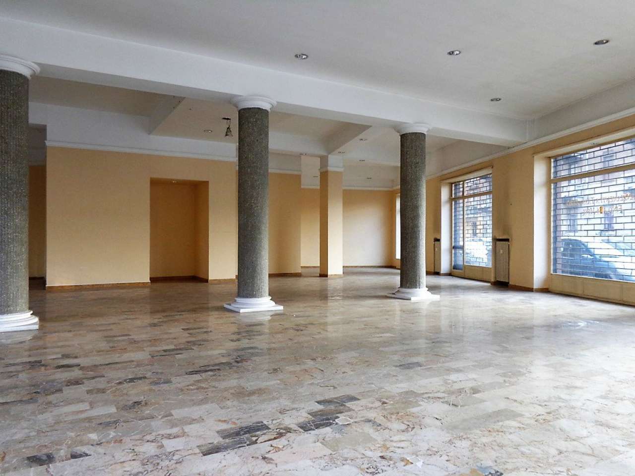 Negozio - Loc.Com. TORINO vendita  VALDOCCO  Congiu immobiliare