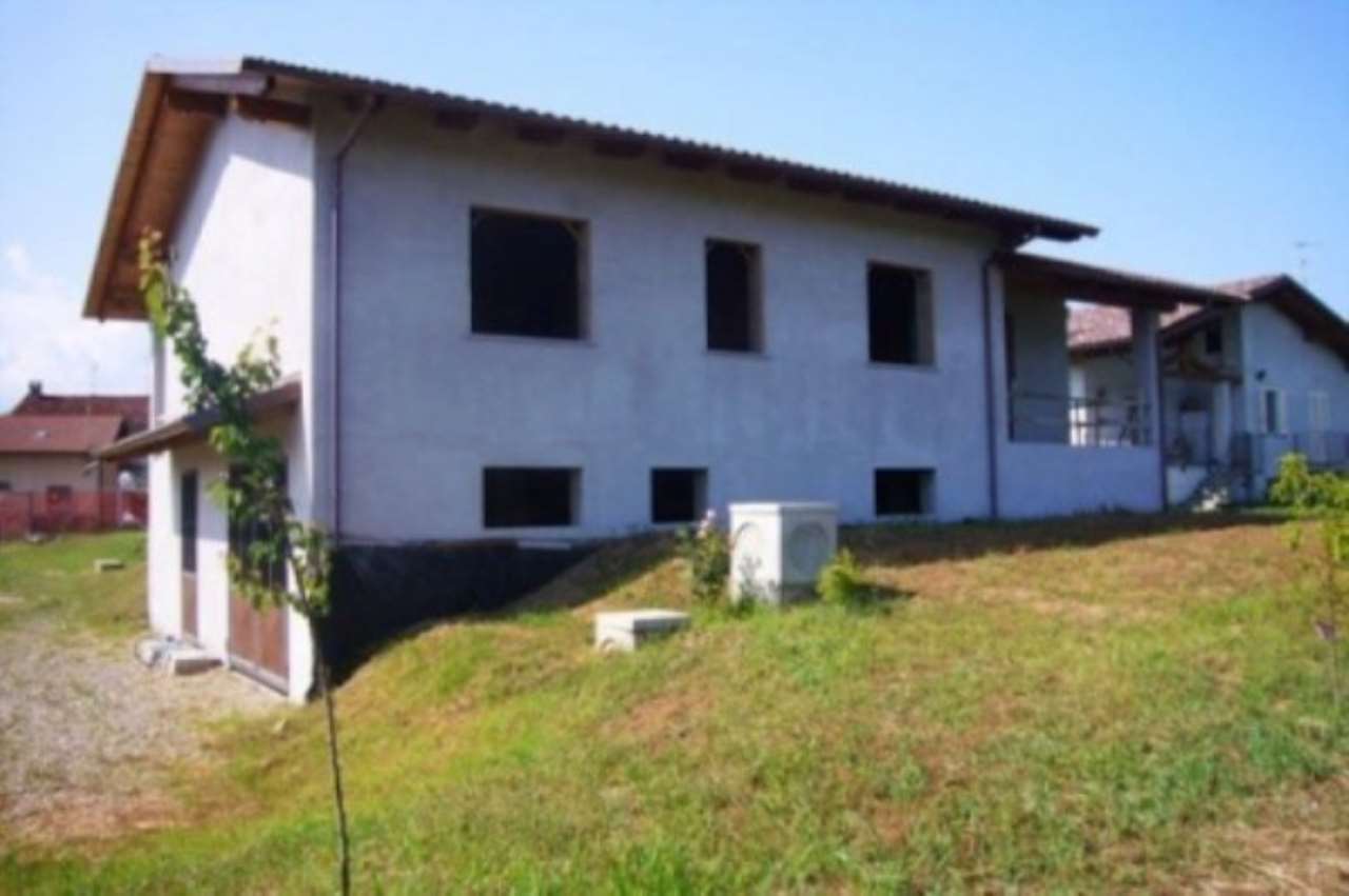 Villa CERRIONE vendita   Mazzini 21 BUGELLA Agenzia Immobiliare