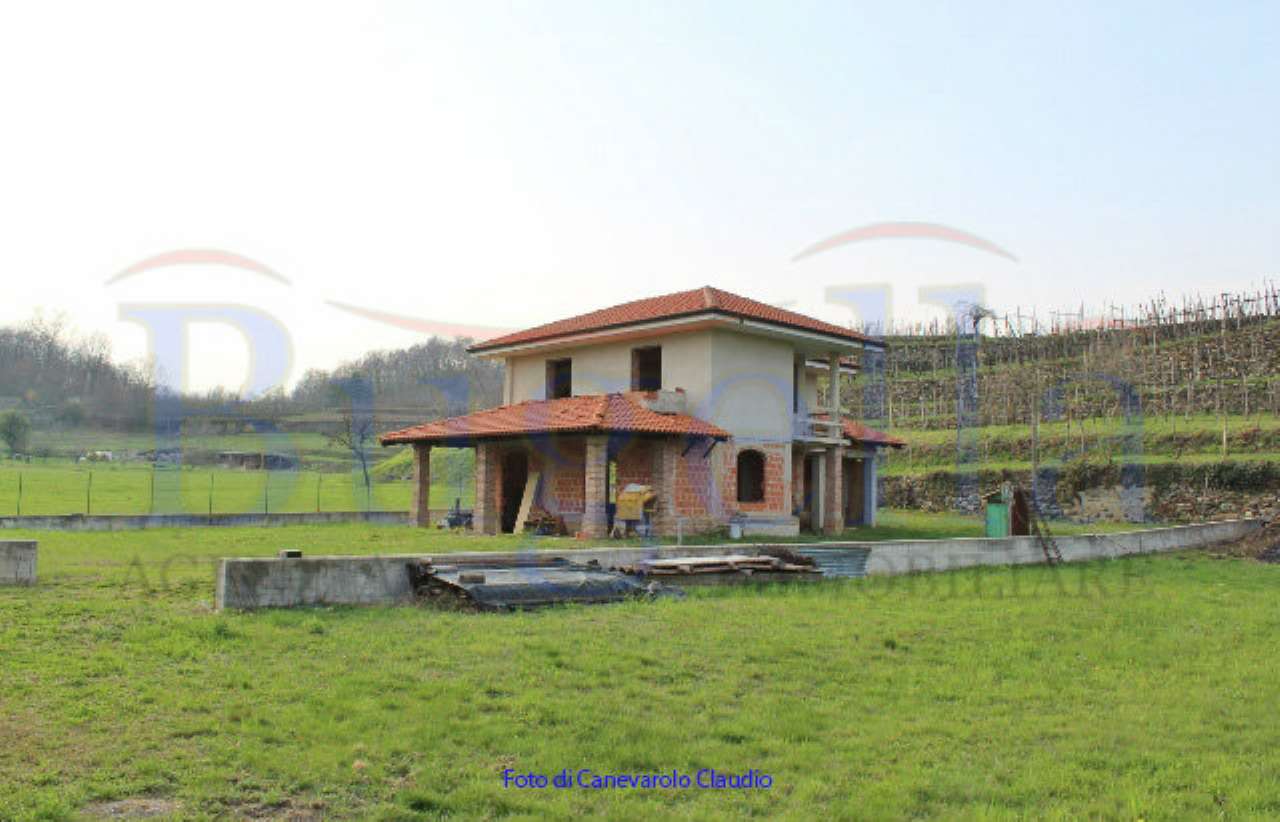 Villa Unifamiliare - Indipendente SALUSSOLA vendita   via Zimone BUGELLA Agenzia Immobiliare