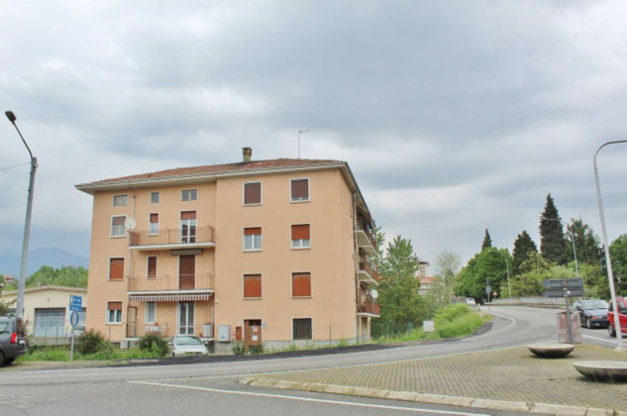 Appartamento OCCHIEPPO INFERIORE vendita   Per Muzzano BUGELLA Agenzia Immobiliare