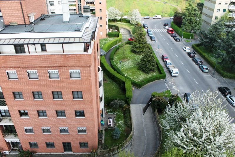  milano vendita quart: bicocca alesi immobiliare