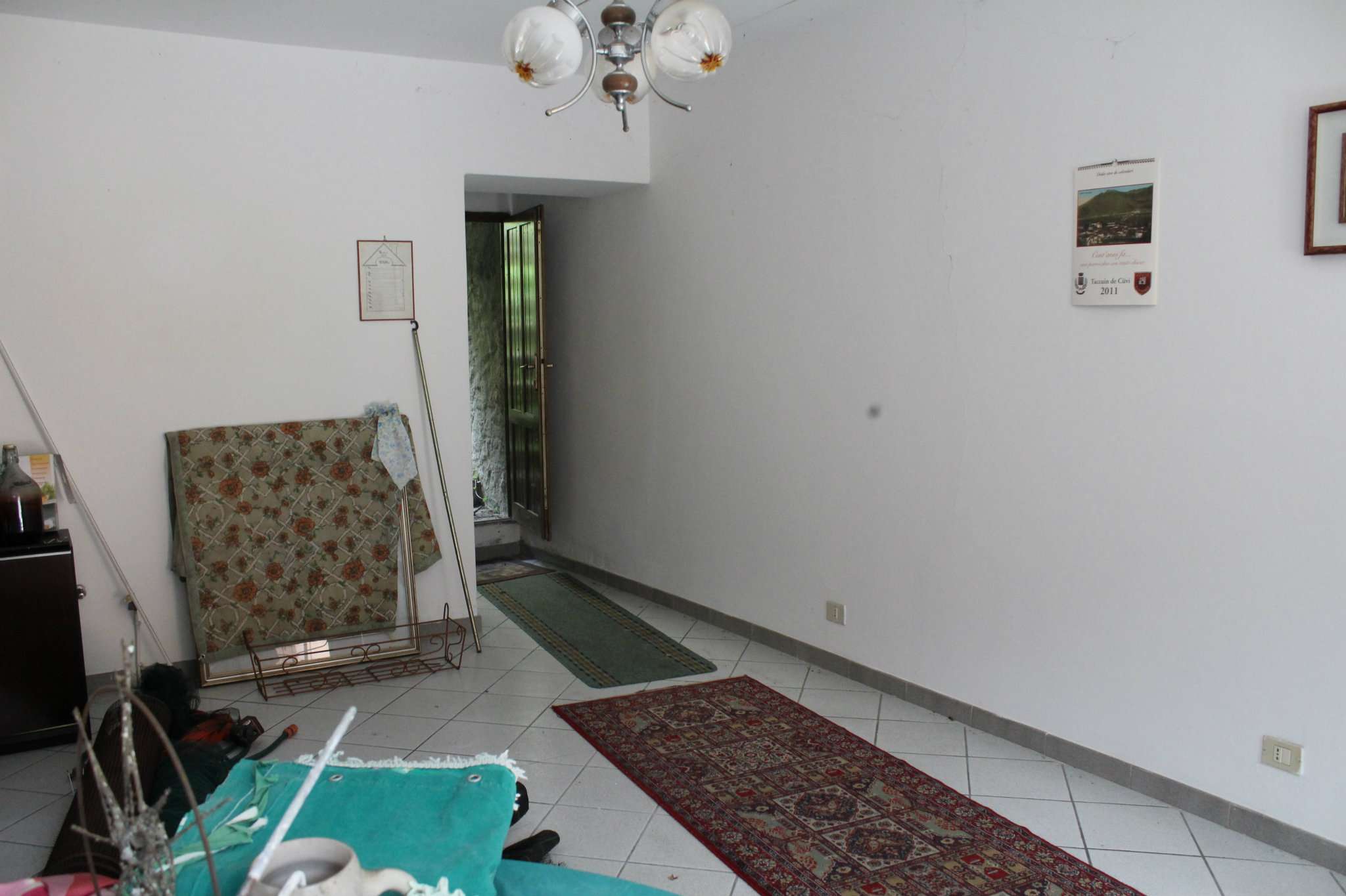 Appartamento CUVEGLIO vendita   Via San Michele Alesi Immobiliare