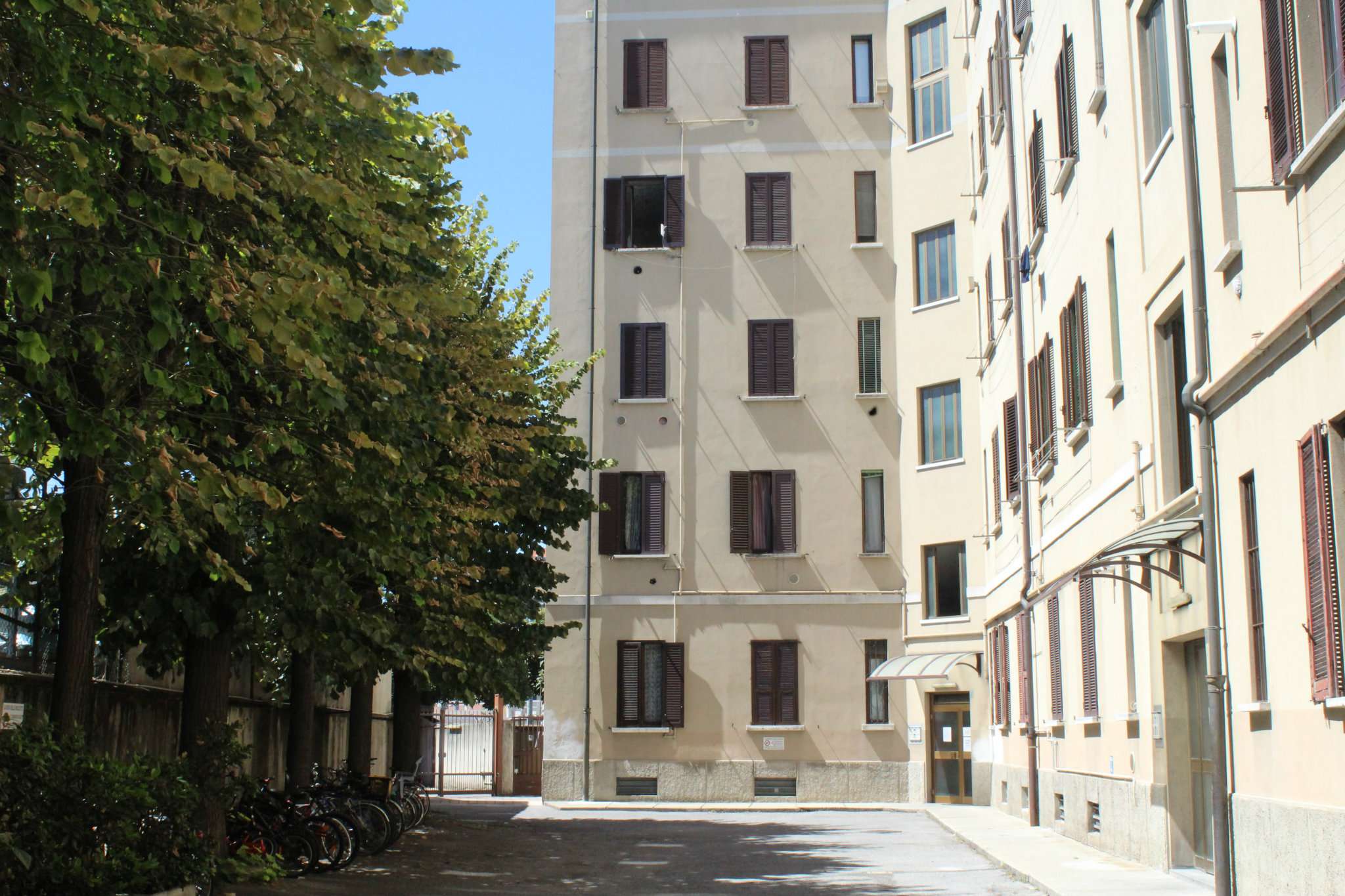  milano affitto quart: bicocca alesi immobiliare