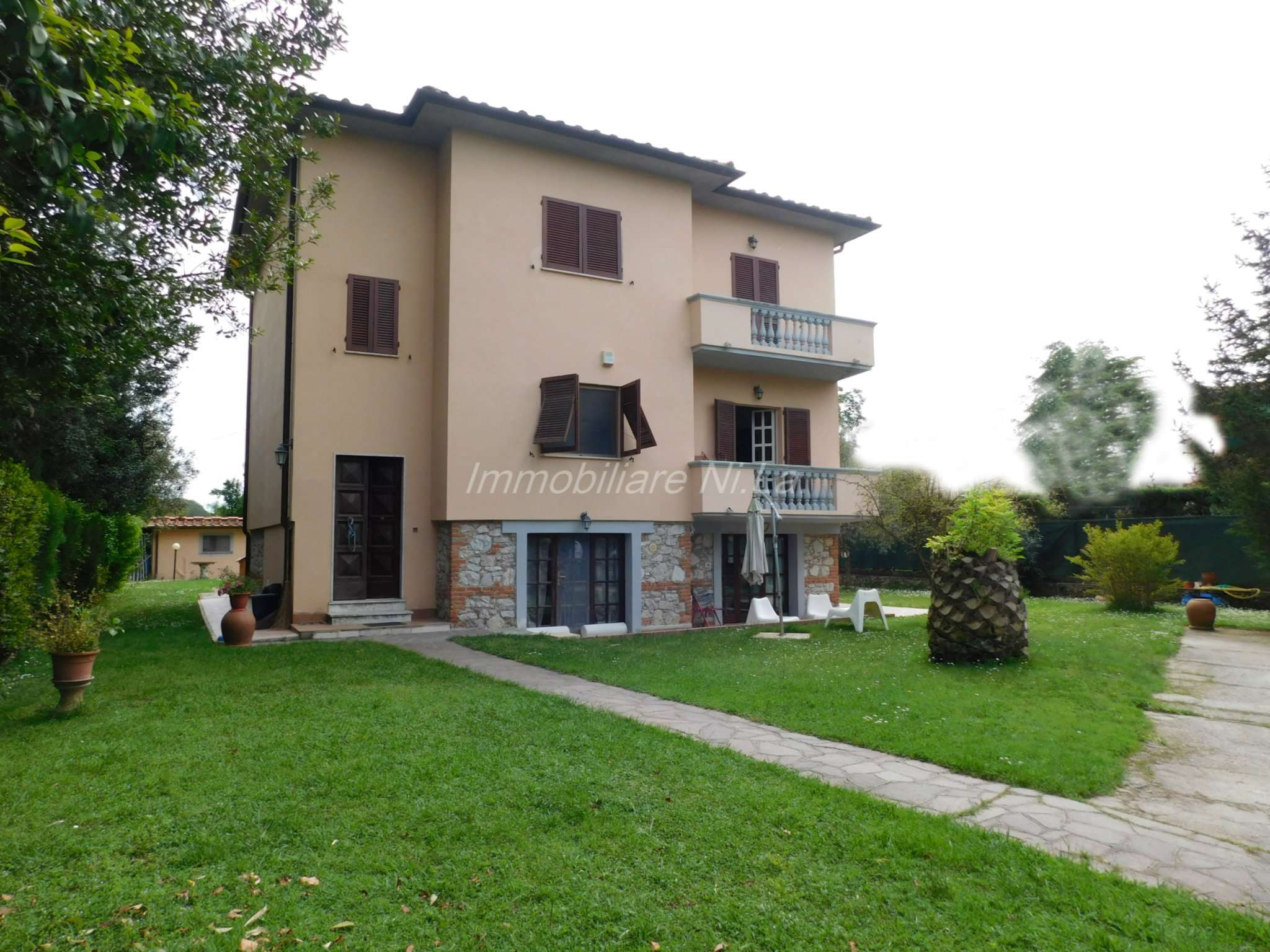 Villa Unifamiliare - Indipendente PISA vendita  LE CASCINE massarenti NILA SRL