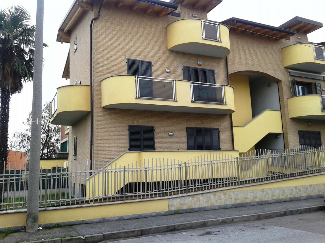 Appartamento MUGGIÒ vendita   via Bergamo Crimar Immobiliare