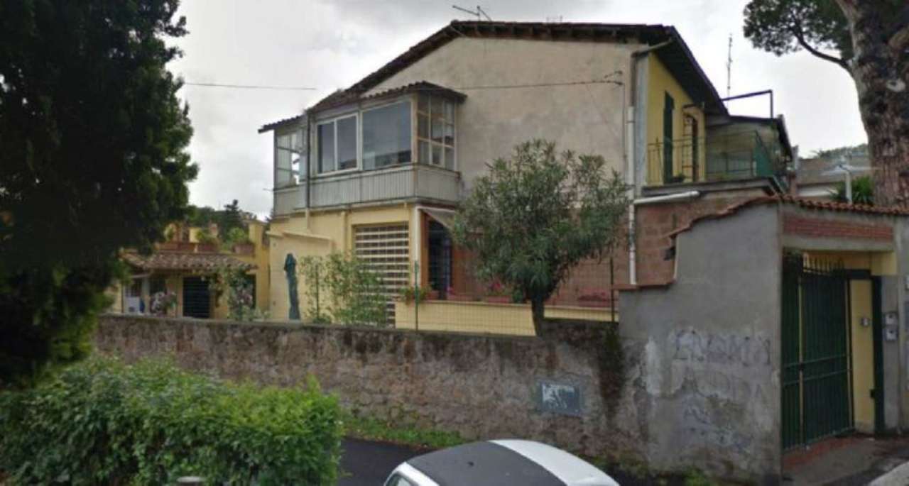 Appartamento ROMA vendita  CAPANNELLE (ZONA DELLA X MUN.) Del Calice STUDIO NICOTRA