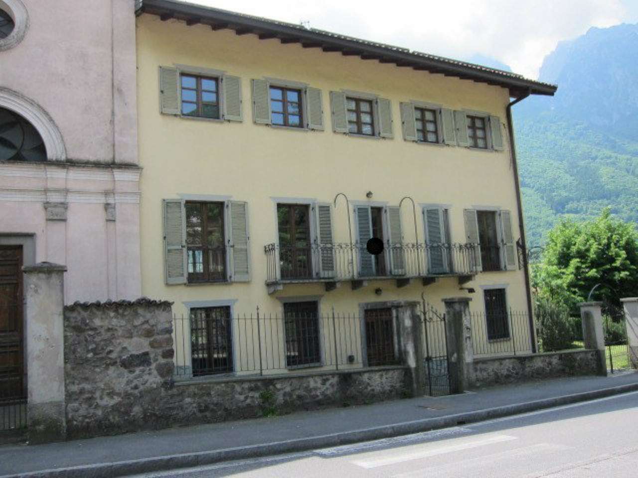 Villa Unifamiliare - Indipendente PRIMALUNA vendita   Provinciale Studio Gottardo di Mamoli Massimo e C.