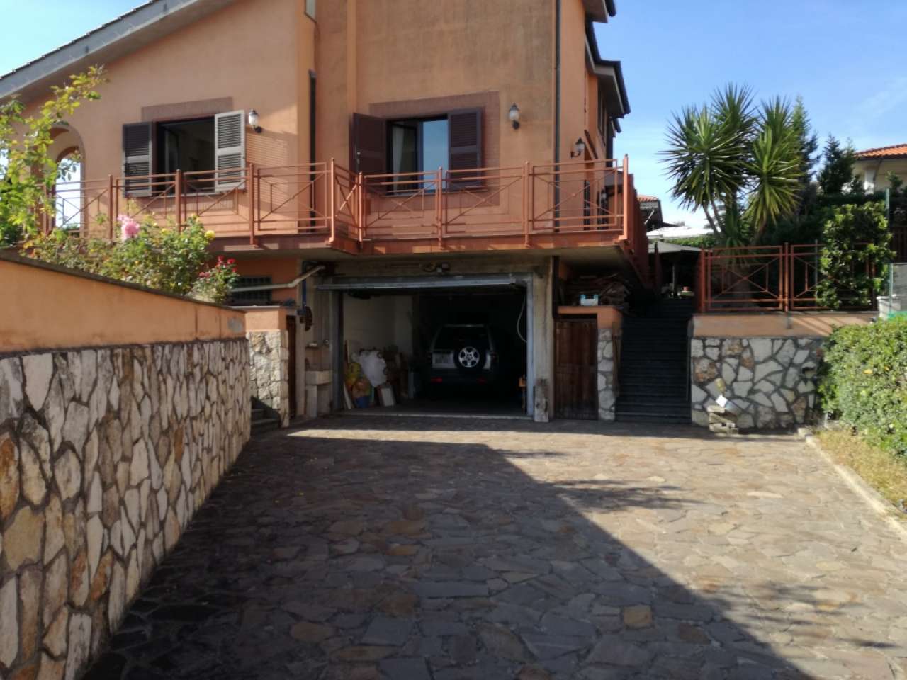 Villa GUIDONIA MONTECELIO vendita   via del leone CASA VOGUE IMMOBILIARE SRL